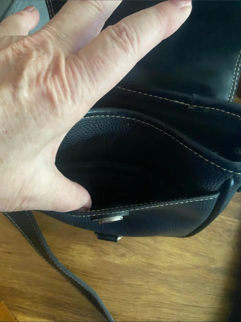 Esprit Black Leather Messenger Crossbody with Contrasting Stitching